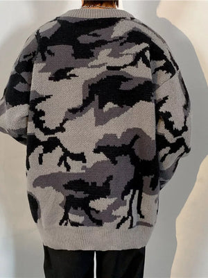 Men's Plus Size Camouflage Round Neck Sweater in Gray, close-up detail