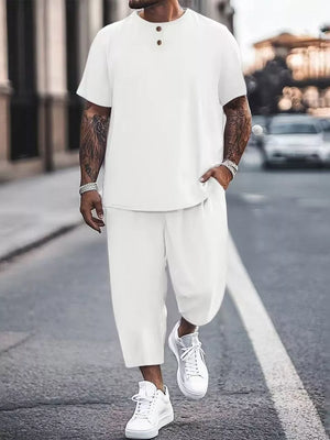 Men's Plus Size Casual Short Sleeve Top And Pants Set, close-up detail