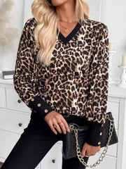 Printed V-neck Long Sleeve T-shirt in houndstooth, front view