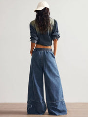 Distressed Floral Appliqué Wide-leg Jeans