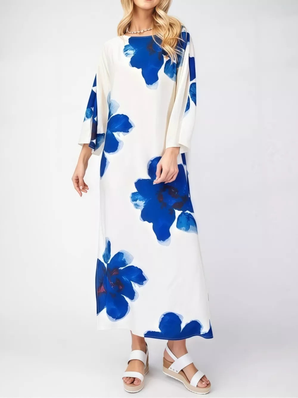 Floral Print Round Neck Dress in Blue, fabric detail