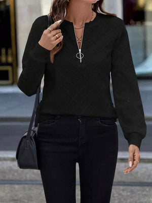 Textured Quarter-zip Sweatshirt in Pink, fabric detail