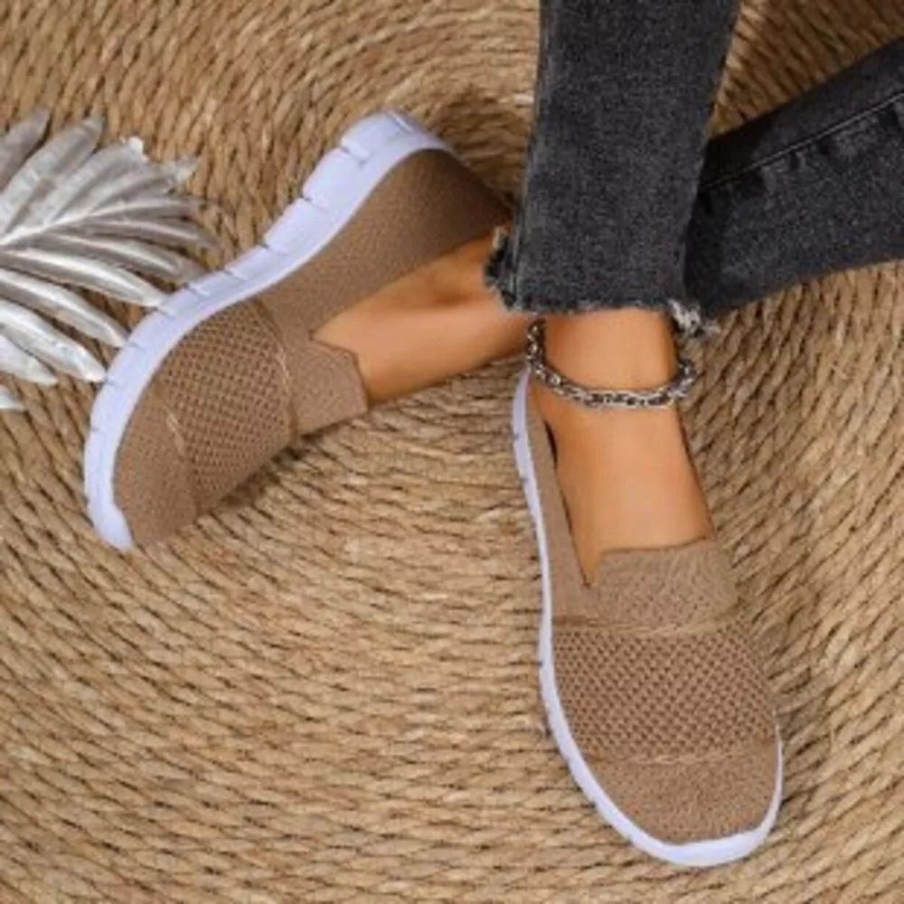 Round Toe Flats Slip-ons in Black, alternate angle