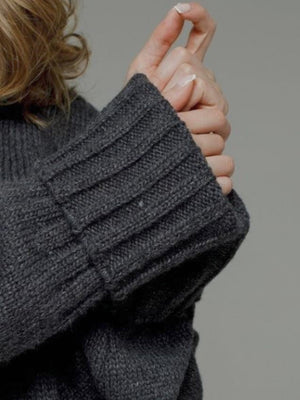 Dark gray ribbed-trim maxi cardigan sleeve detail