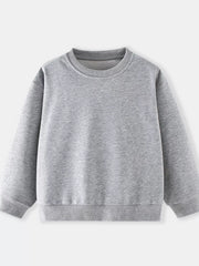 Gray crew-neck sweatshirt for kids, cotton blend, long sleeves, ribbed cuffs and hem.