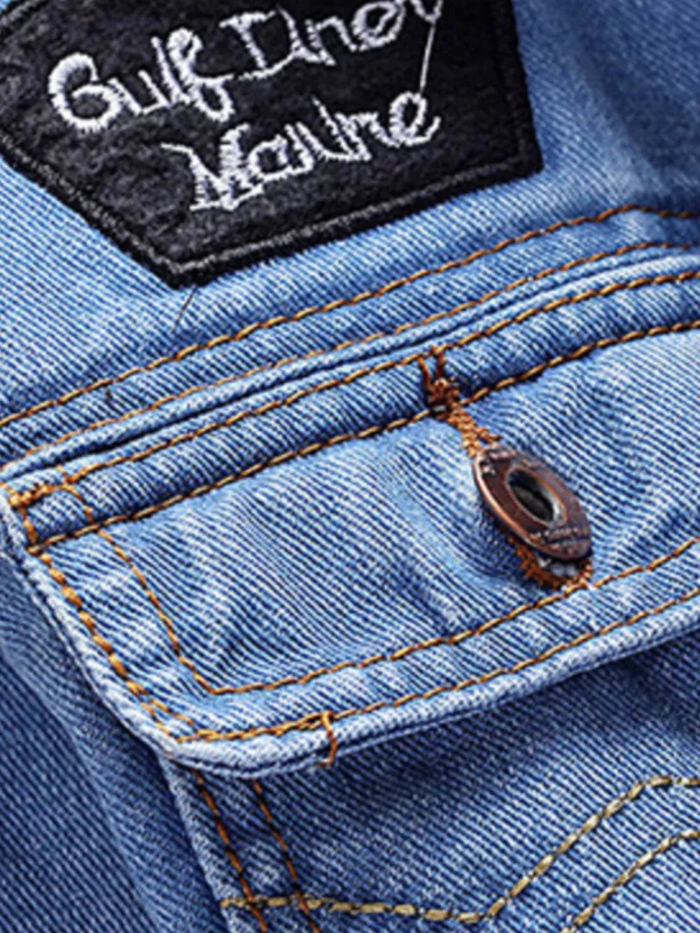 Men's Slim Fit Button-up Denim Jacket Plus Size in Blue, close-up detail
