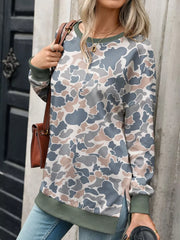 streetwear sweatshirt in Camouflage with crew neck