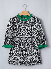Maternity blouse with damask print, ruffled neckline and cuffs in green, half sleeves