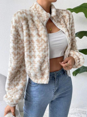 Textured geo-print fleece jacket in tan with balloon sleeves and a zip front.
