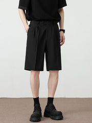 Black pleated detail loose-fit chino shorts with a comfortable casual cut.
