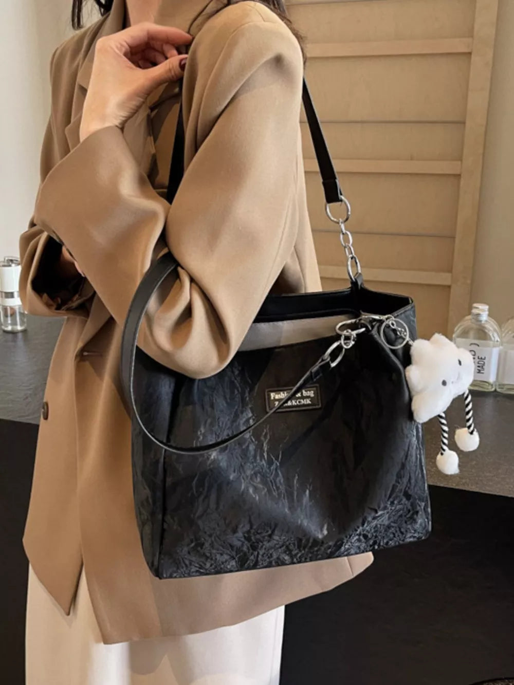Pu Leather Shoulder Bag in Black, fabric detail