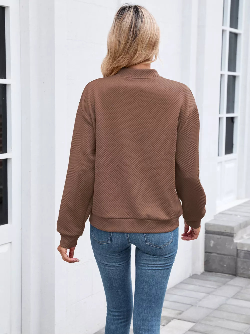 bomber jacket in light gray with zipper and hip-length