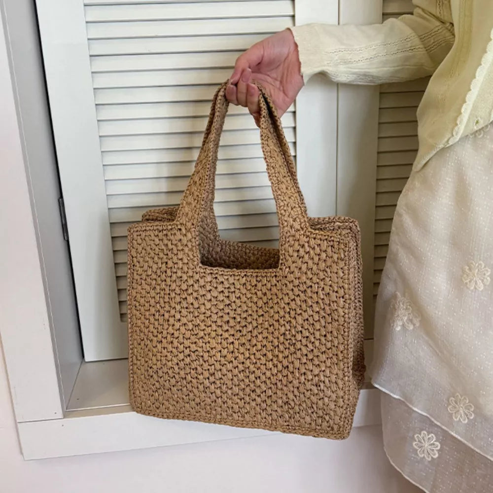 Woven Straw Handbag in Green, product detail