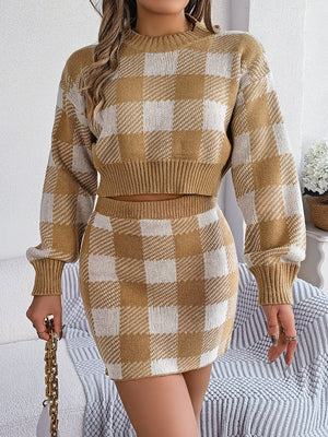 Cropped checkered knit co-ord set in Khaki with crew neck and long sleeves.