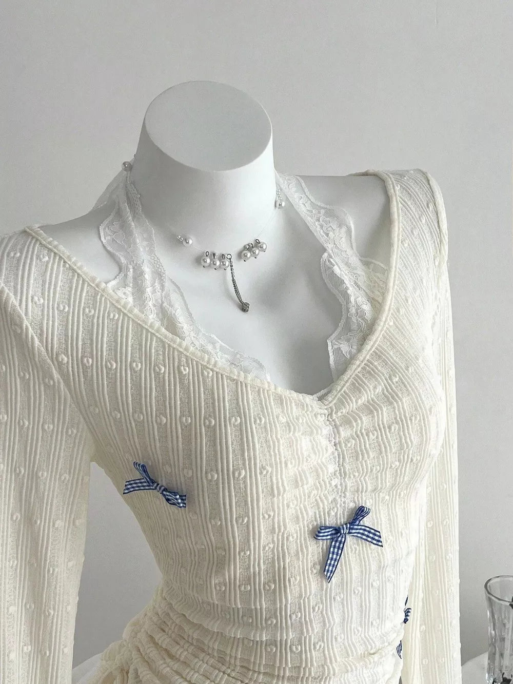 Bow Lace Detail V-neck T-shirt, model styling view
