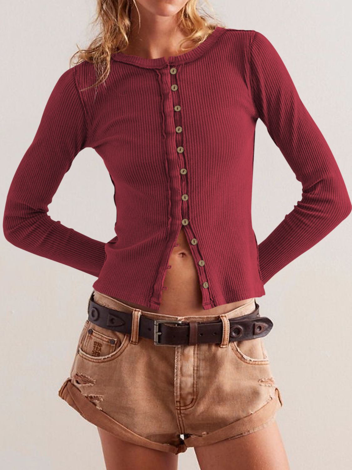 Ribbed button-up second-skin top in Rust with round neck and long sleeves.