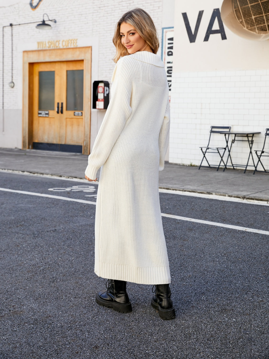 Longline knit collar cardigan in white acrylic with long sleeves and a relaxed fit.