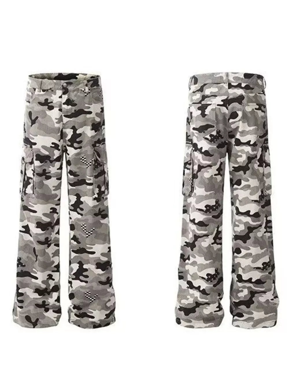 Camouflage utility wide-leg sweatpants with cargo pockets and a checkered detail.