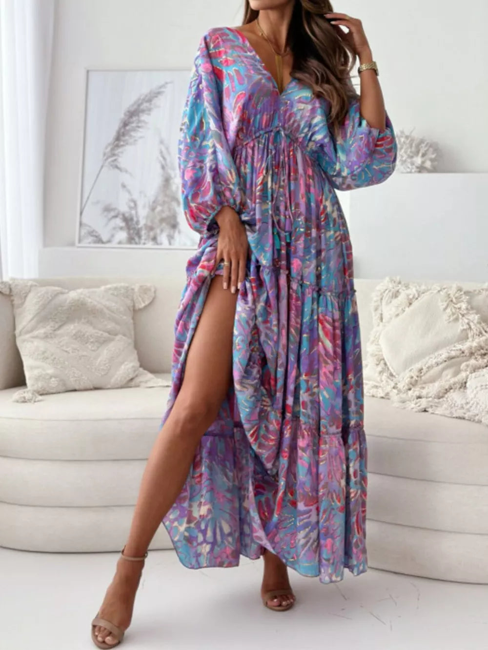 Printed V-neck Balloon Sleeve Maxi Dress in Black, fit detail
