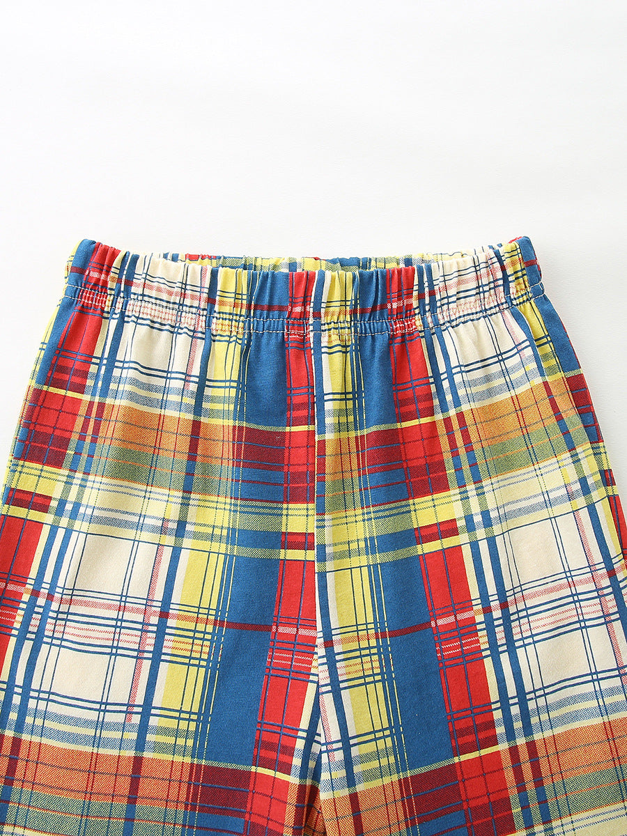 Baby shorts with elastic waist in colorful plaid pattern, cotton.