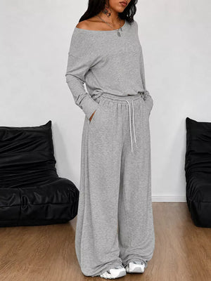 Loose Fit One-shoulder T-shirt And Pants Set Plus Size in Black, front view