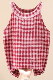 Houndstooth knit halter tank top in deep red and pink acrylic with a ribbed neckline.