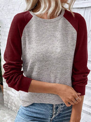 Contrasting sleeve casual t-shirt in heather grey with burgundy sleeves and crew neck.