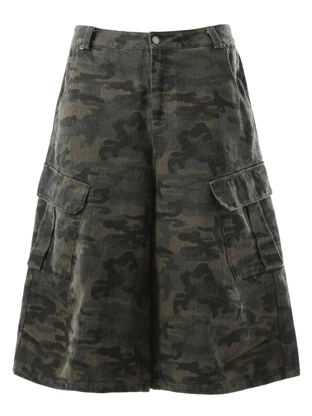 Men's Camouflage Cargo Capris in Green Camouflage, front view