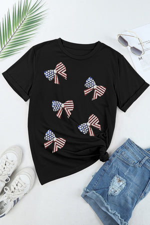 Black t-shirt with patriotic bow motif print, casual short sleeve tee