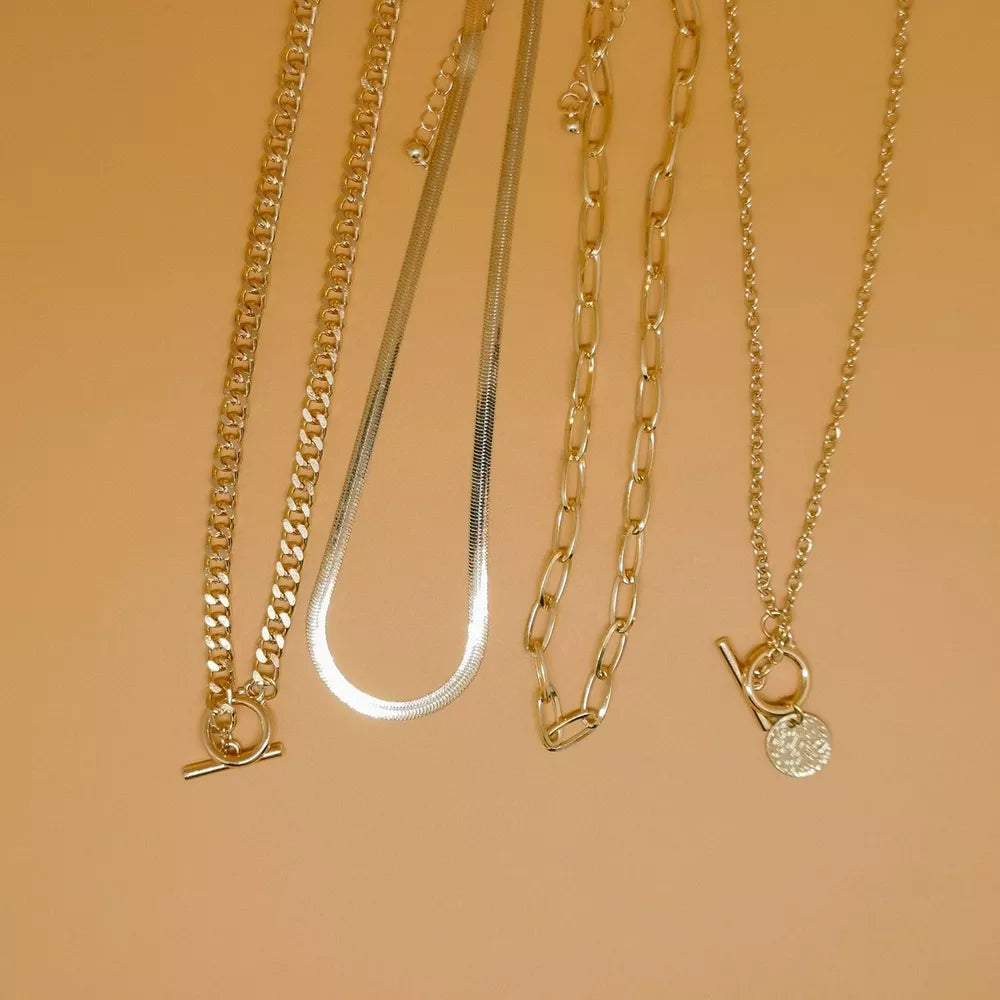 4-piece Layered Coin Pendant 18k Gold-plated Necklace in Gold, close-up detail