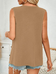 Camel knit buttoned vest with pockets, sleeveless, crew neck, casual style