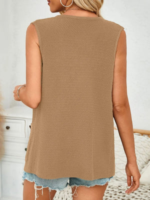 Camel knit buttoned vest with pockets, sleeveless, crew neck, casual style