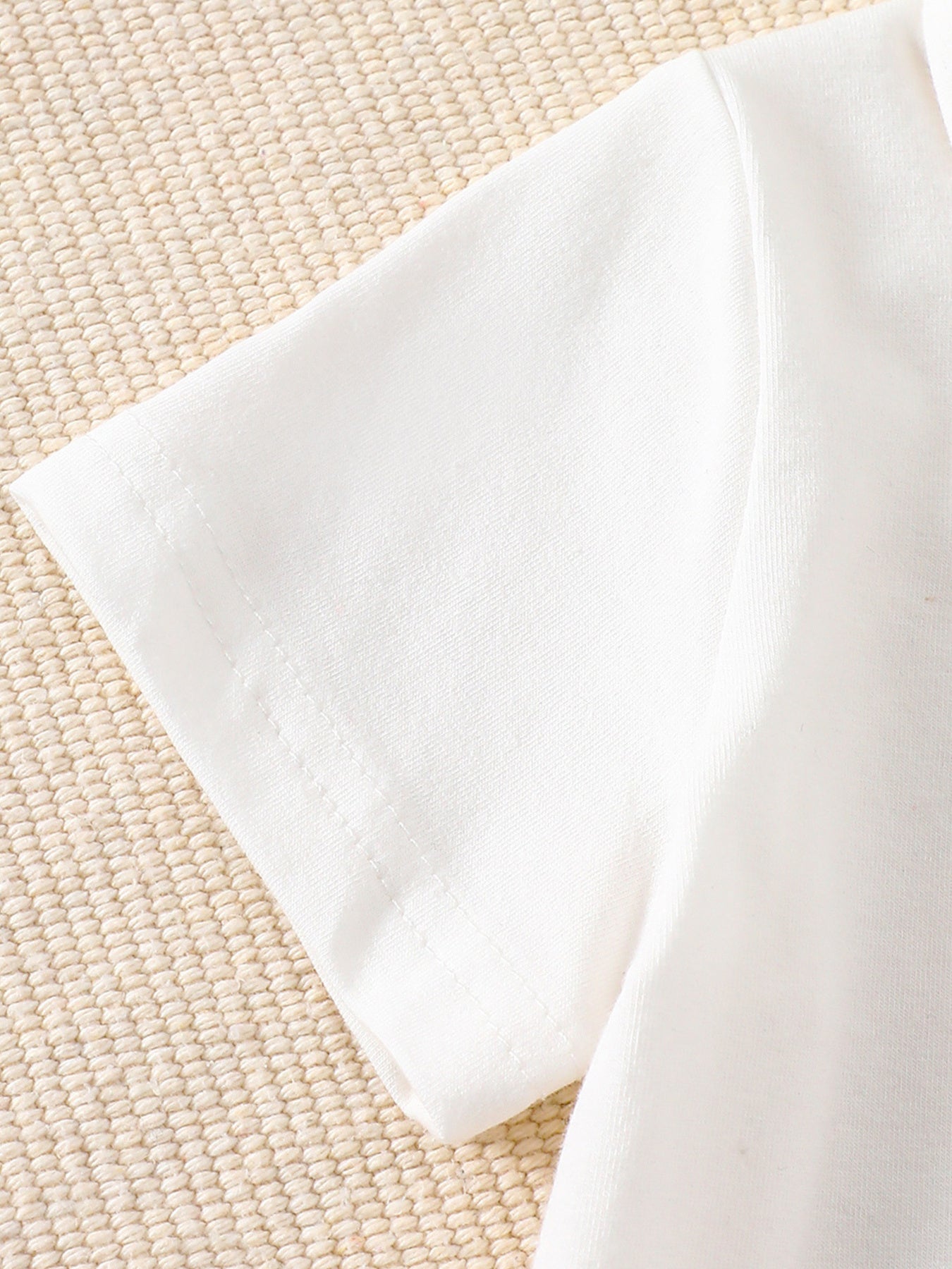 White cotton baby outfit set, short sleeve detail