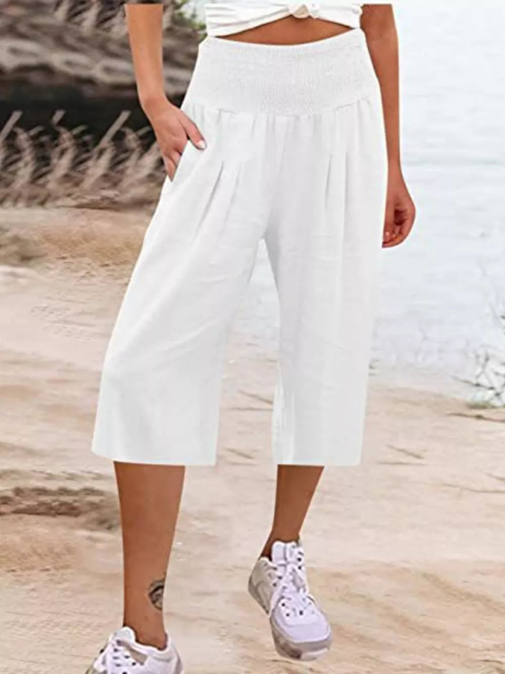 Effortless Smocked Wide-leg Capri Pants