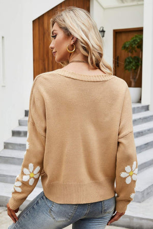 Camel knit cardigan with daisy embroidery on sleeves, crew neck, acrylic material.