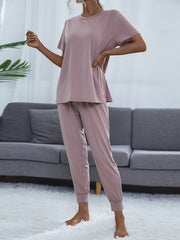 Lilac relaxed-fit tee and jogger set with crew neck and cuffed ankles.