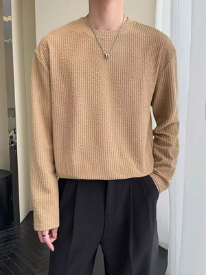 Men's Plus Size Textured Knit Long Sleeve T-shirt in Black, close-up detail