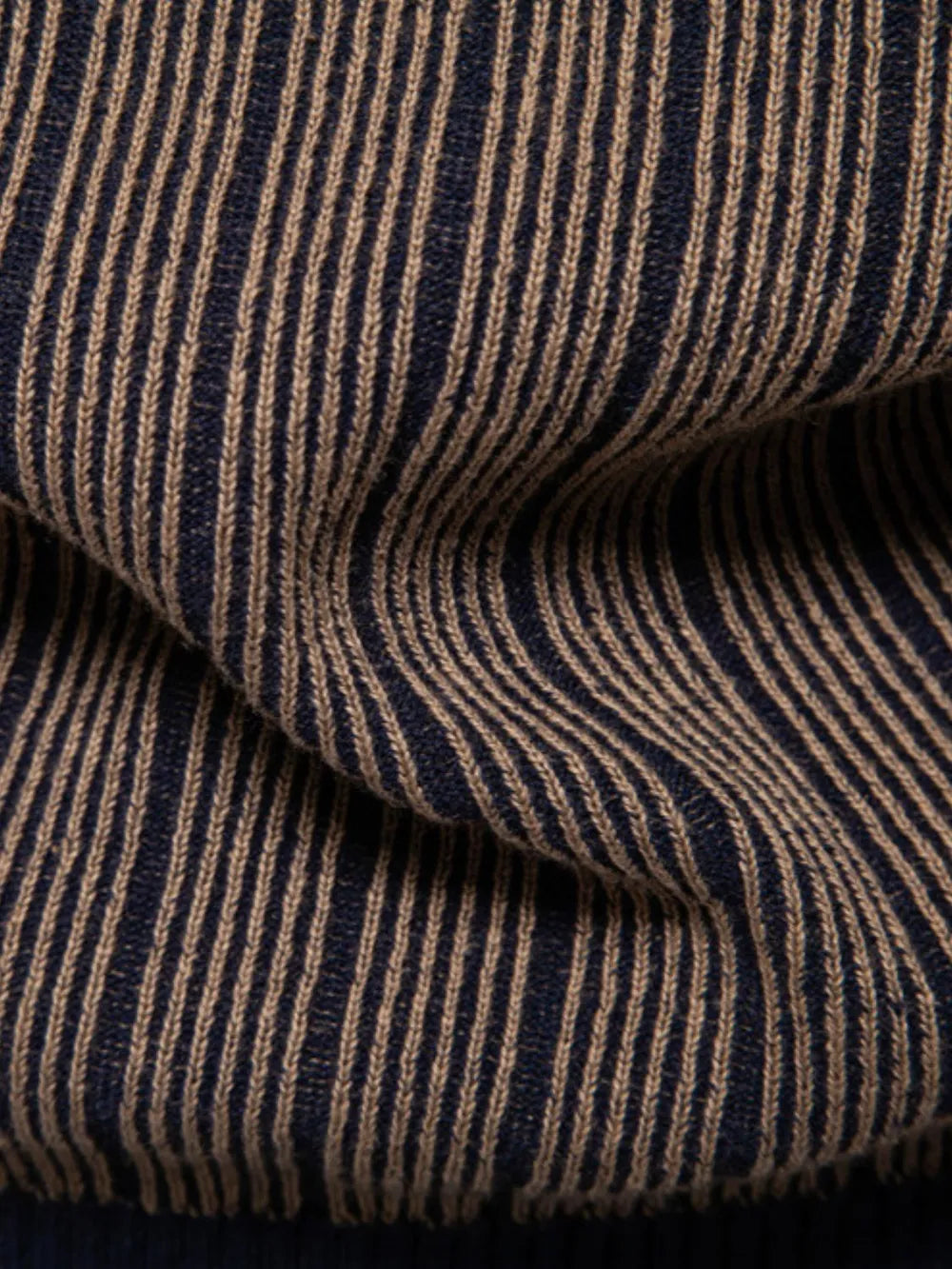 Brown and navy ribbed stripe mock neck pullover sweater detail