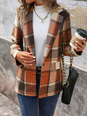 Autumnal plaid tailored blazer in ochre with buttoned front and pocket details.