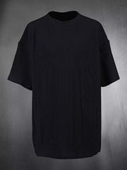 Black ribbed t-shirt with crew neck and short sleeves