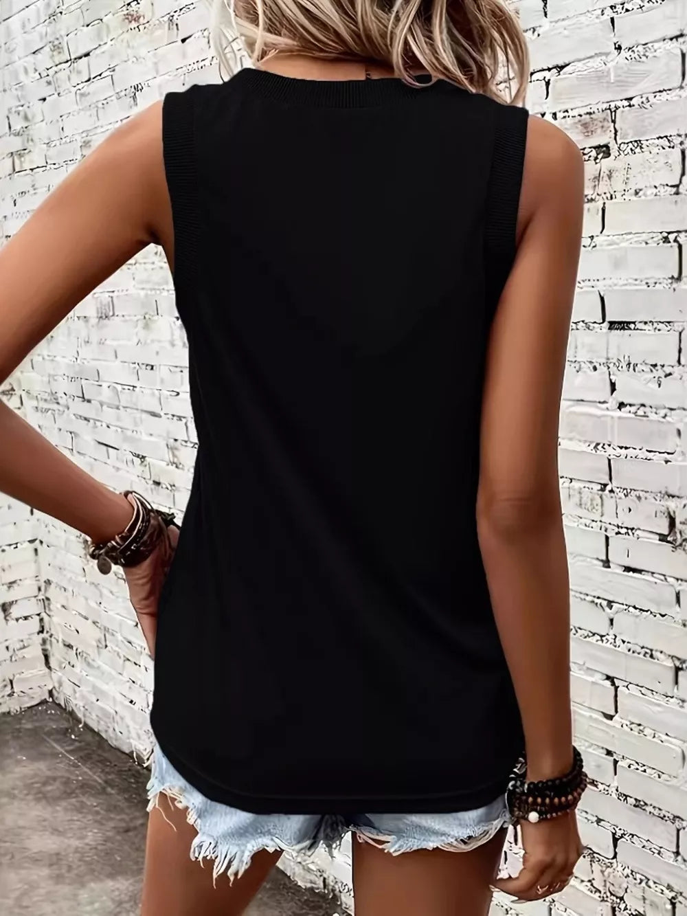 V-neck Ribbed Trim Tank in Black, alternate angle