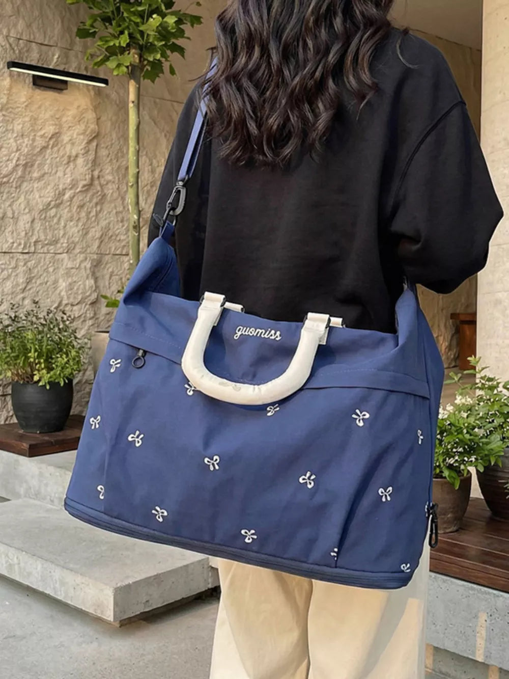 Charming Bow-embroidered Large Travel Bag