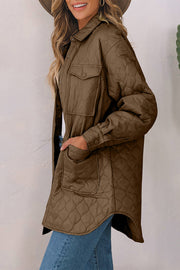 Quilted utility jacket in camel with button pockets and collar.