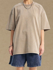 Neo Round-Neck T-Shirt in Khaki with short sleeves and a relaxed fit.