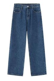 Light blue denim wide-leg jeans with a relaxed fit and modern style.