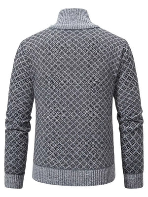 Men's Plus Size Textured Zip-up Cardigan in Black, fit detail