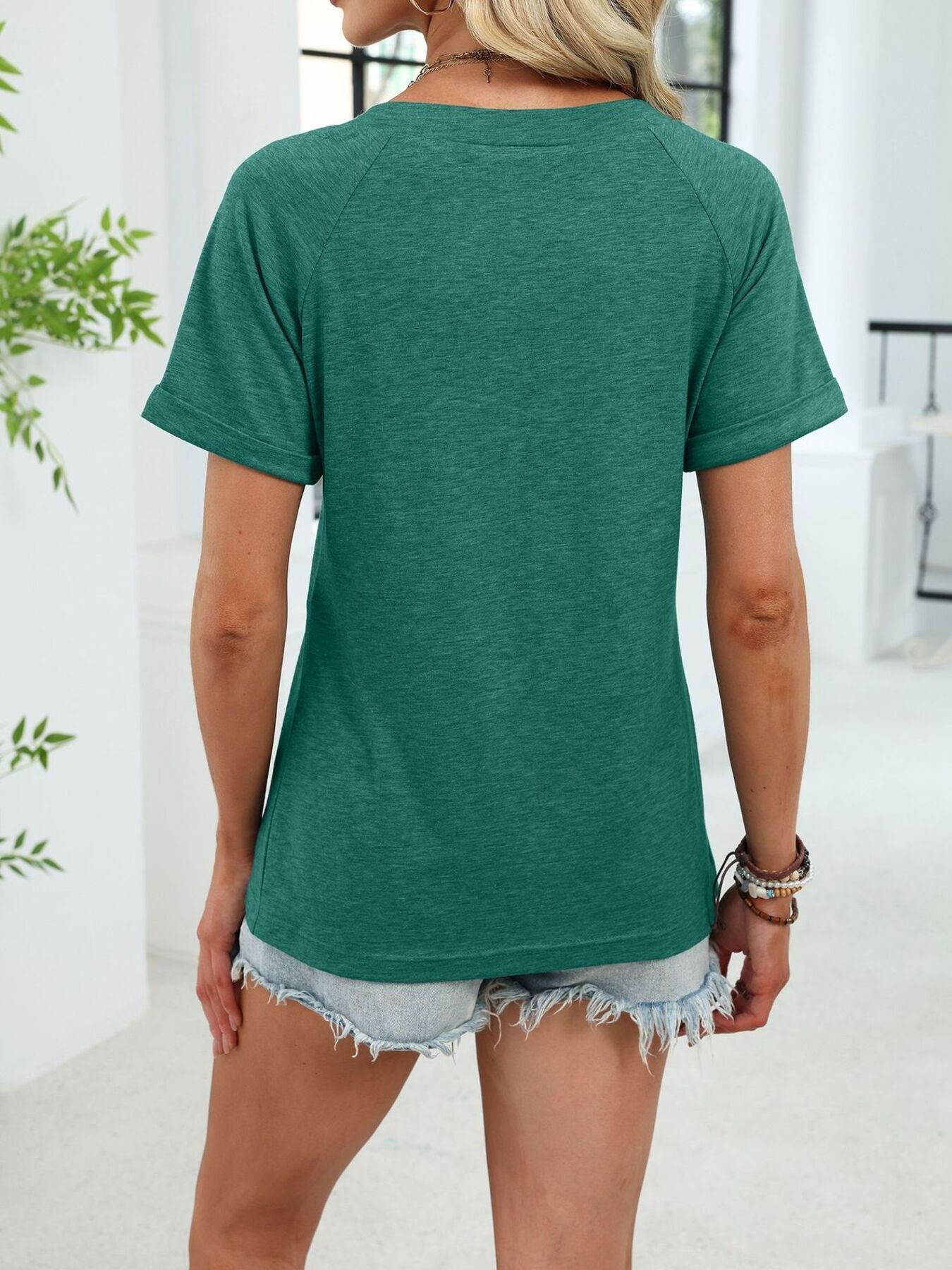 Dark Green ruched V-neck short sleeve t-shirt with elastane, cuffed sleeves.