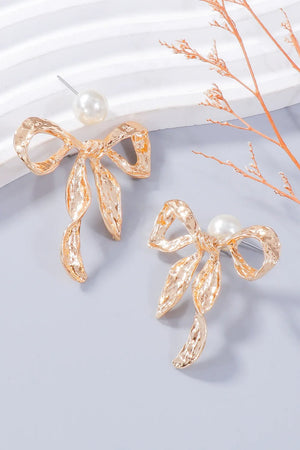 Gold textured bow earrings with pearl accents, alloy jewelry set.