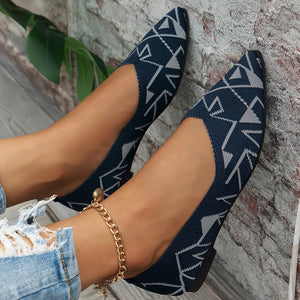 Dark Navy geometric knit pointed ballet flats with a gold anklet.