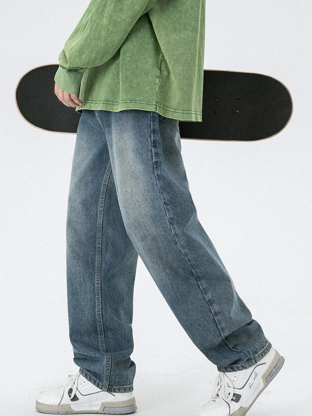 Men S Vintage Wash Relaxed Fit Jeans in Black, front view